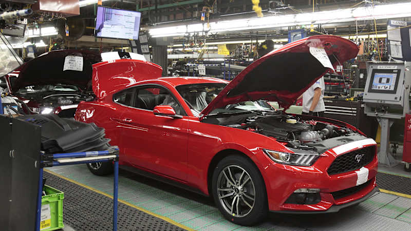 April auto sales will likely be down 2 percent